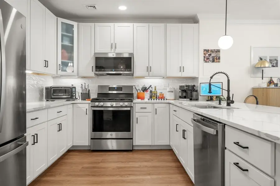320 Middlesex Ave #D103, Medford, MA 02155 - #2