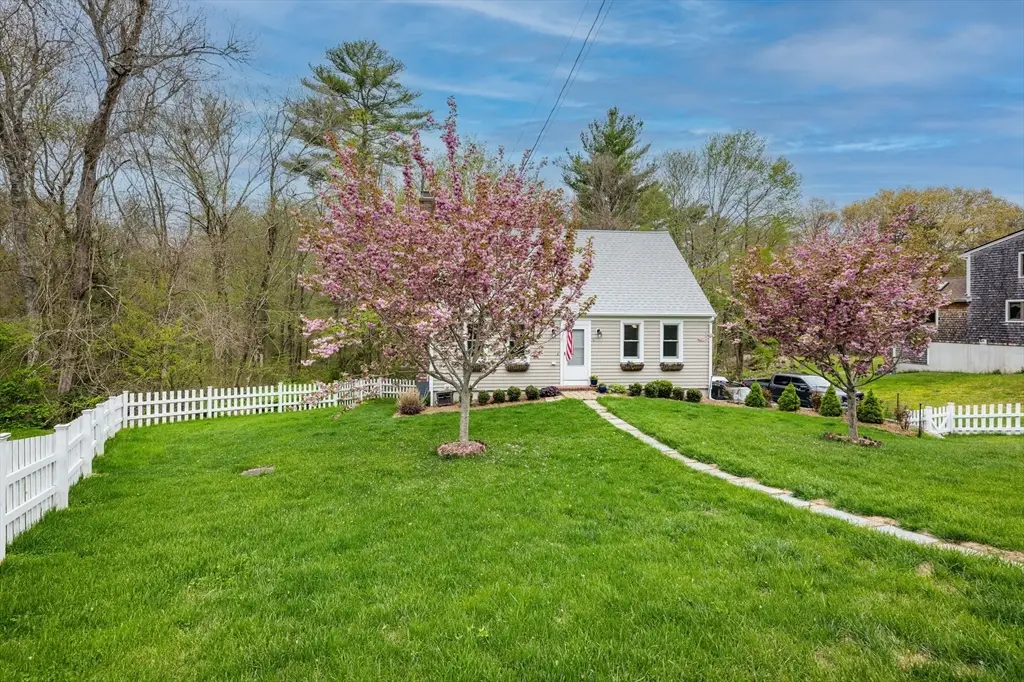 6 Michelle Lane, Mattapoisett, MA 02739 - #1