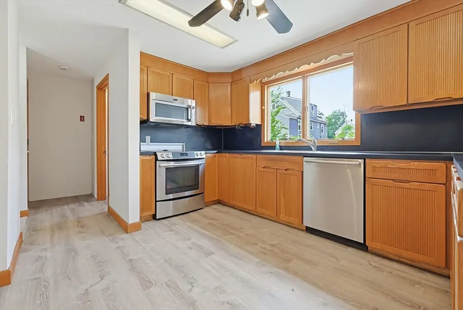 20-22 Cyril St, Quincy, MA 02169 - #3