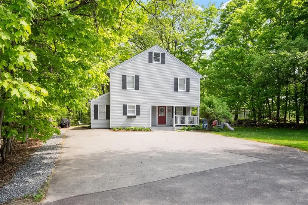 1373 Massachusetts Ave, Lunenburg, MA 01462 - #1