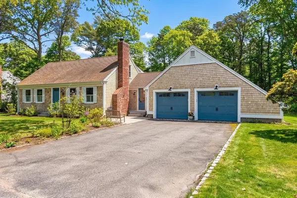 31 Pine Street, Sandwich, MA 02563