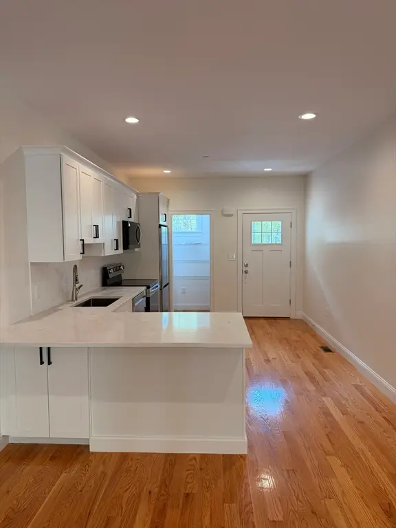 711 Mount Hope St #11, North Attleboro, MA 02760 - #2