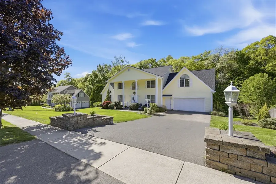 24 Jeanne Marie Dr, Westfield, MA 01085 - #3