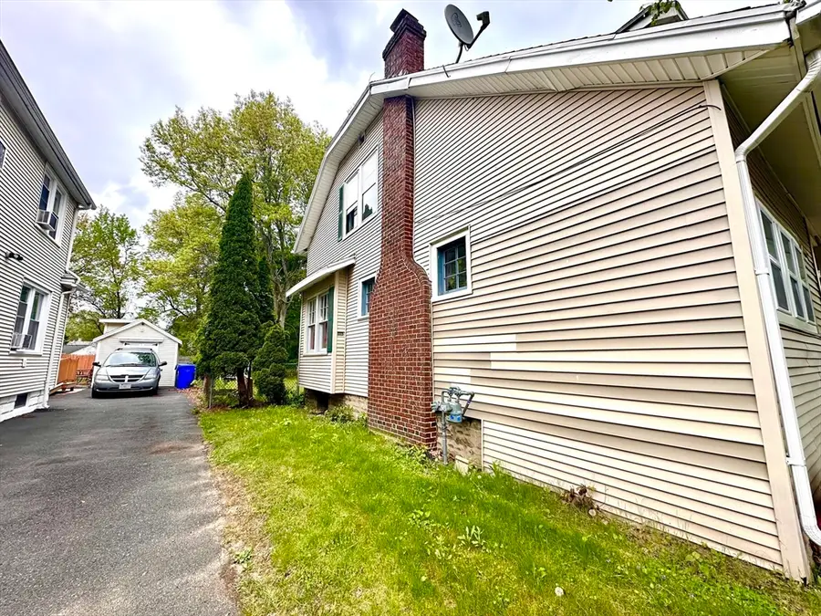 107 Dorset St, Springfield, MA 01108 - #3