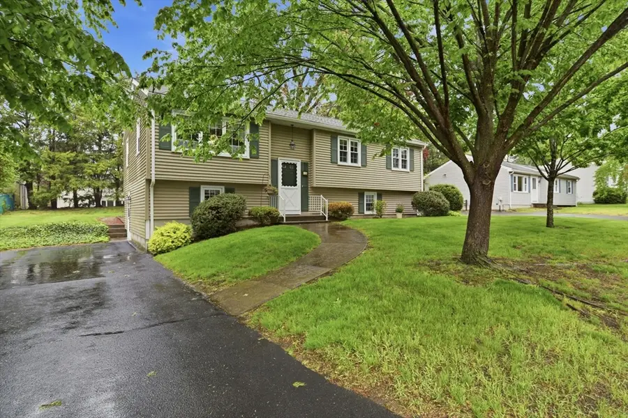 68 Deep Field Rd, Springfield, MA 01118 - #2