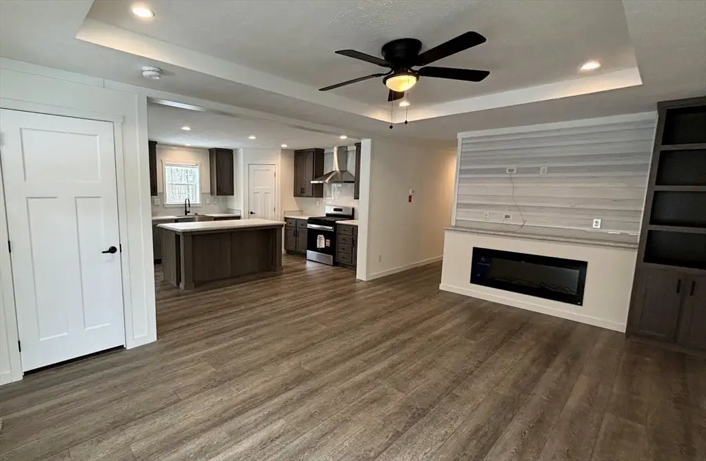 26 Pinrock Drive, Sturbridge, MA 01566 - #1