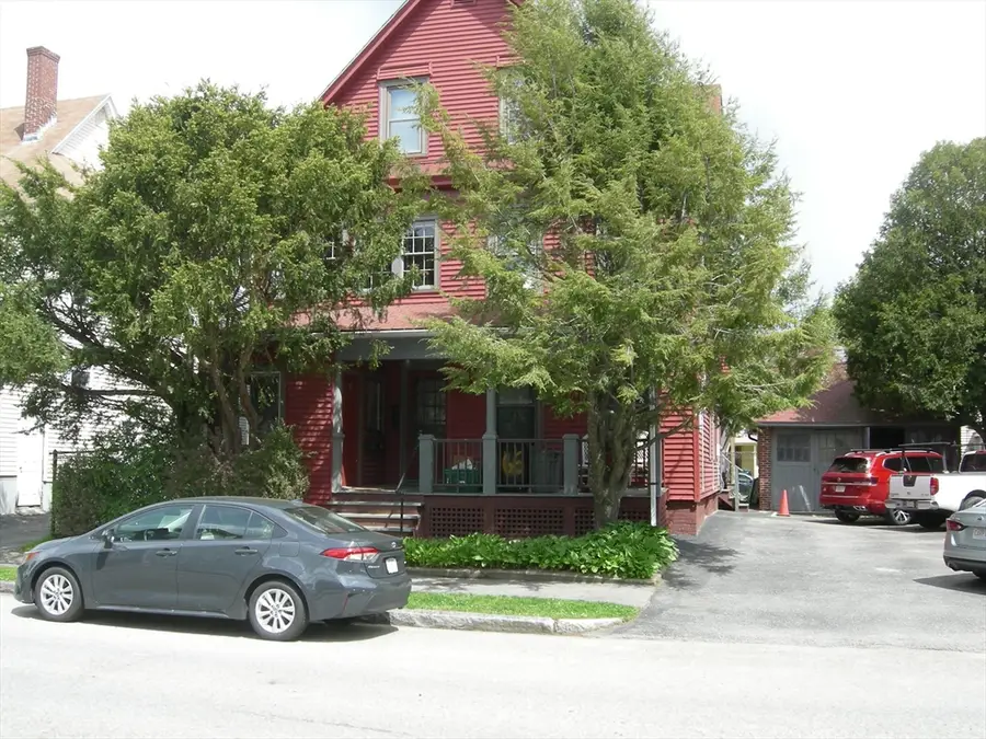 66 Fruit St, Worcester, MA 01609 - #2