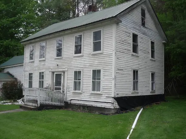 35 Goshen Road, Williamsburg, MA 01096