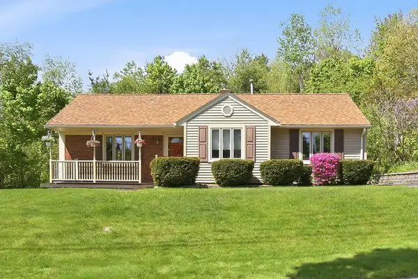 11 Scenic Drive, Worcester, MA 01602