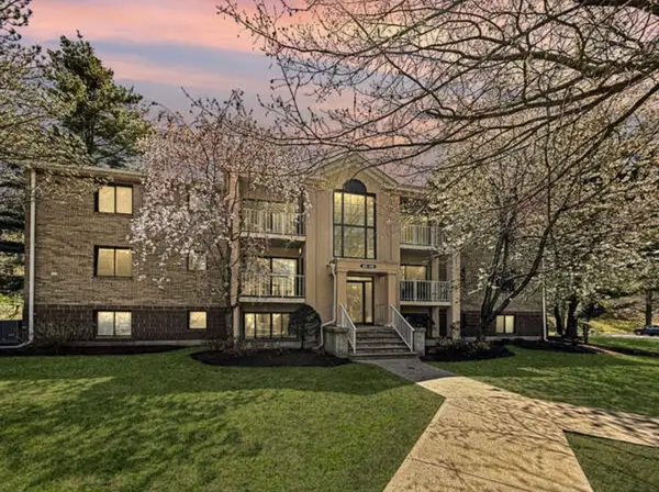 19 Bourbon Street #89, Peabody, MA 01960