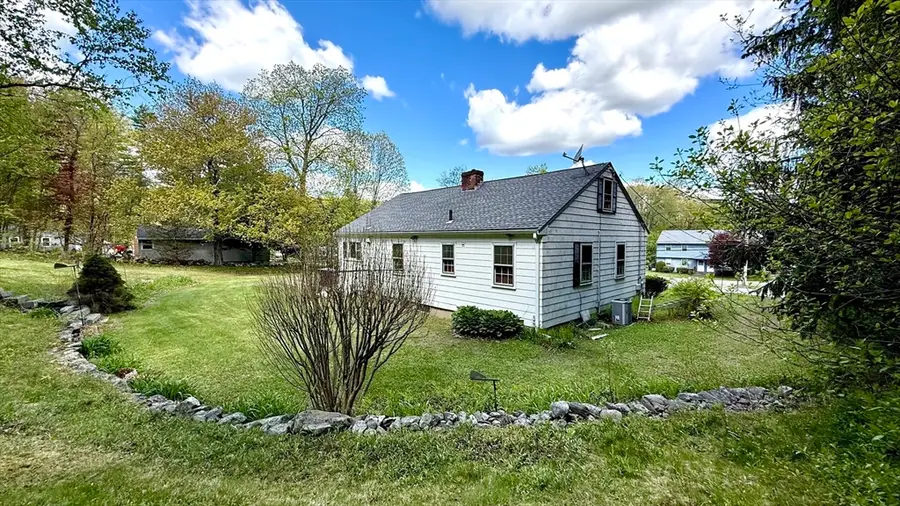 81 Clinton Rd, Sterling, MA 01564 - #3