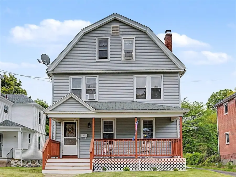 21 Dexter St, Holyoke, MA 01040 - #3