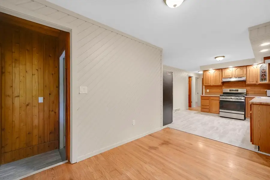 5 Tracy Dr, Wilbraham, MA 01095 - #3