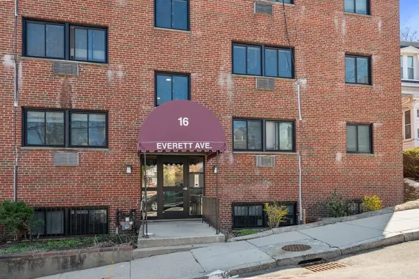 16 Everett Ave #1C, Boston, MA 02125