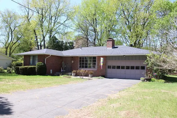 4 Skyline Dr, South Hadley, MA 01075