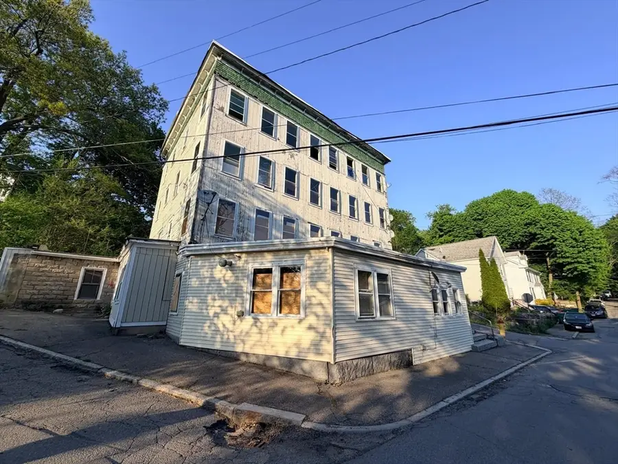 32 Mount Globe St, Fitchburg, MA 01420 - #2