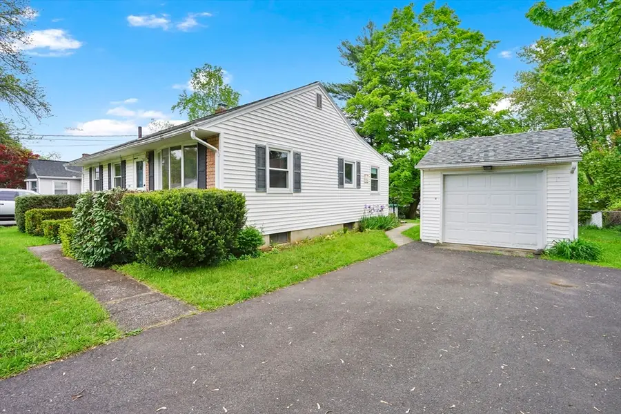 300 Circle Dr, West Springfield, MA 01089 - #2