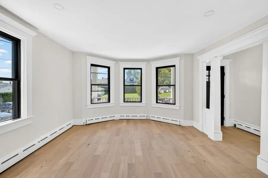 4 Norwell St, Dartmouth, MA 02748 - #3