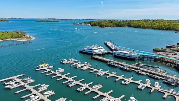 10 Shipyard Dr #511, Hingham, MA 02043