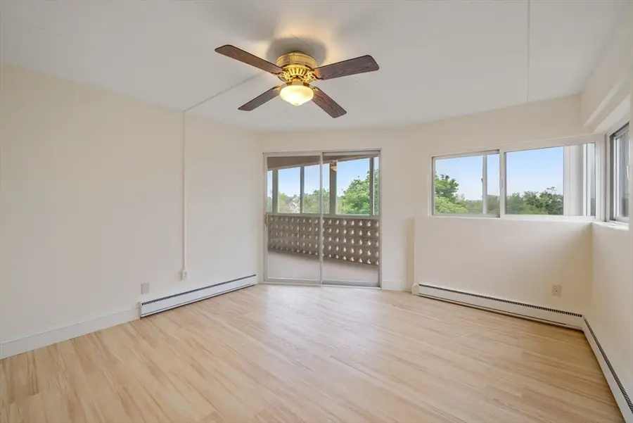 53 Melrose St #5H, Melrose, MA 02176 - #3