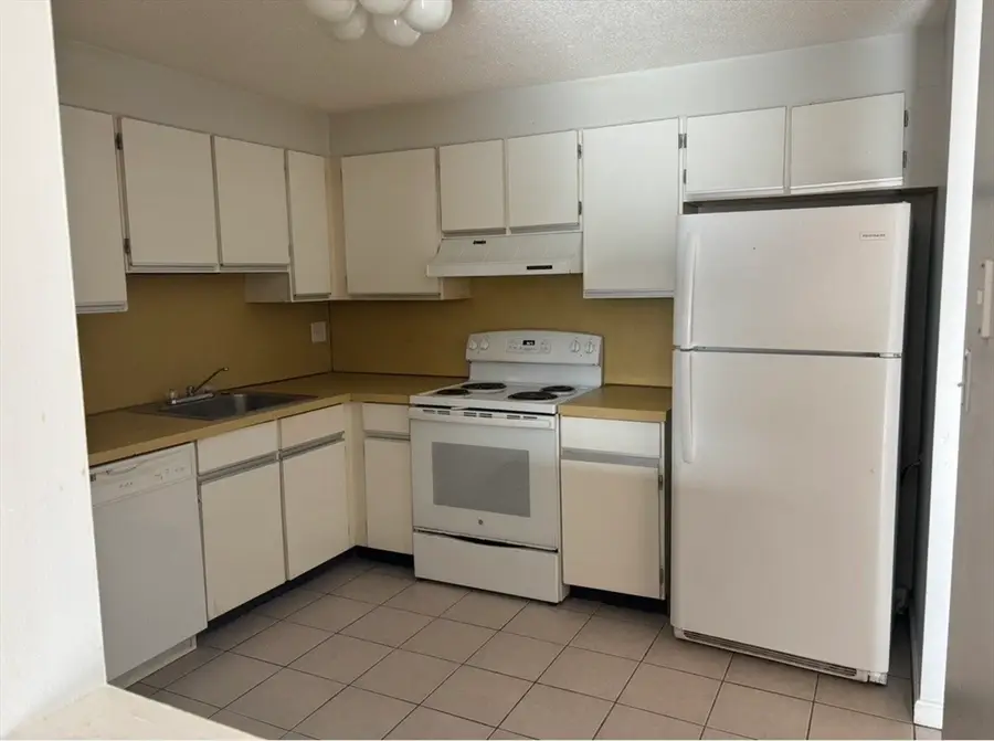 406 Broadway #301, Lynn, MA 01904 - #2