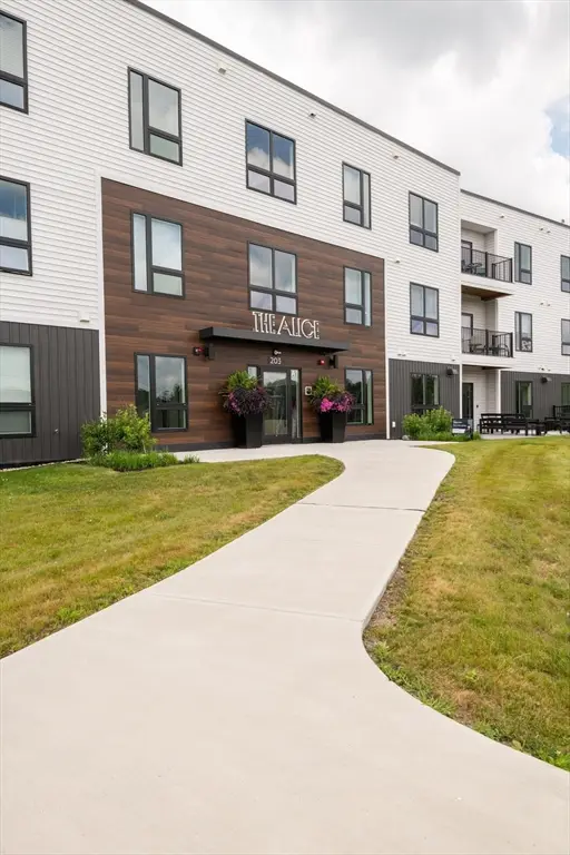 203 Lowell St. #206, Wilmington, MA 01887 - #2