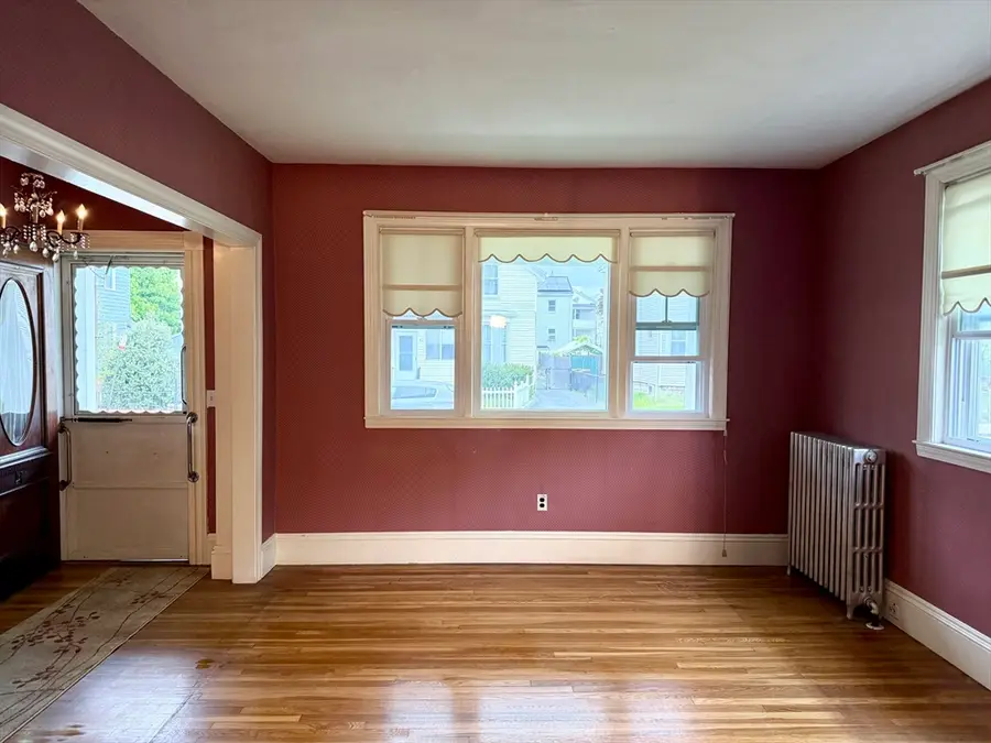 41 Winthrop St, Everett, MA 02149 - #3