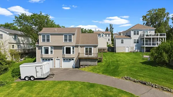 400 Sampson, Fall River, MA 02724