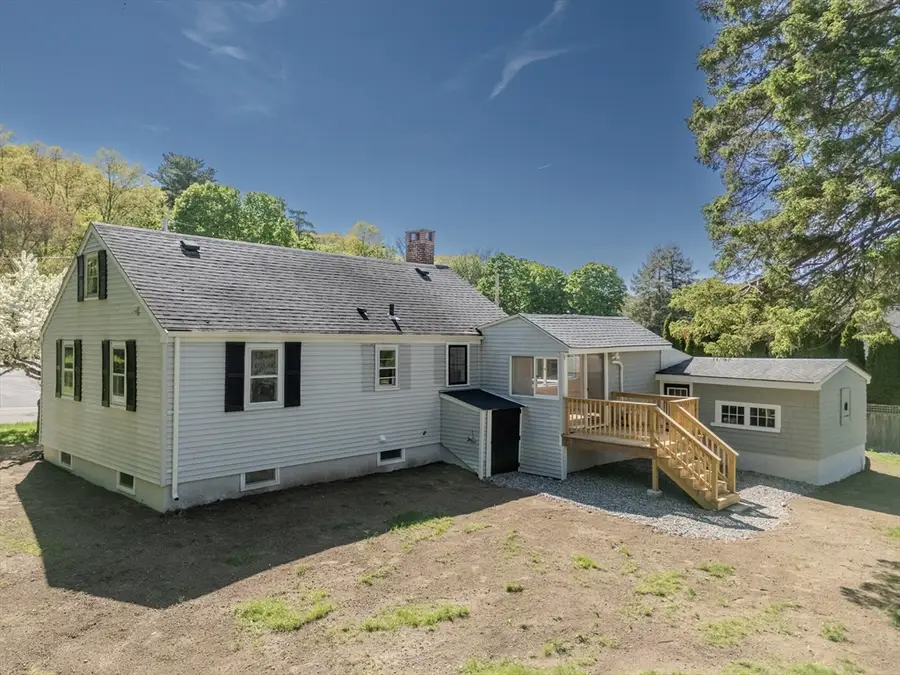 20 Francis Ave, Groveland, MA 01834 - #3