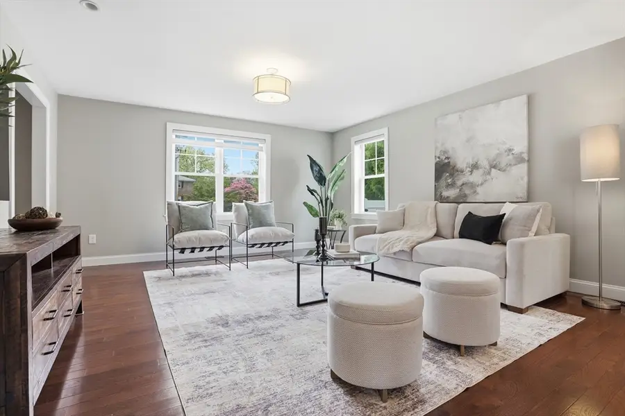 242 Pleasant St, Melrose, MA 02176 - #3