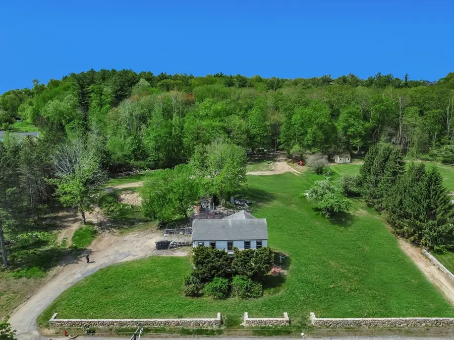 232 Hampstead St, Methuen, MA 01844 - #3