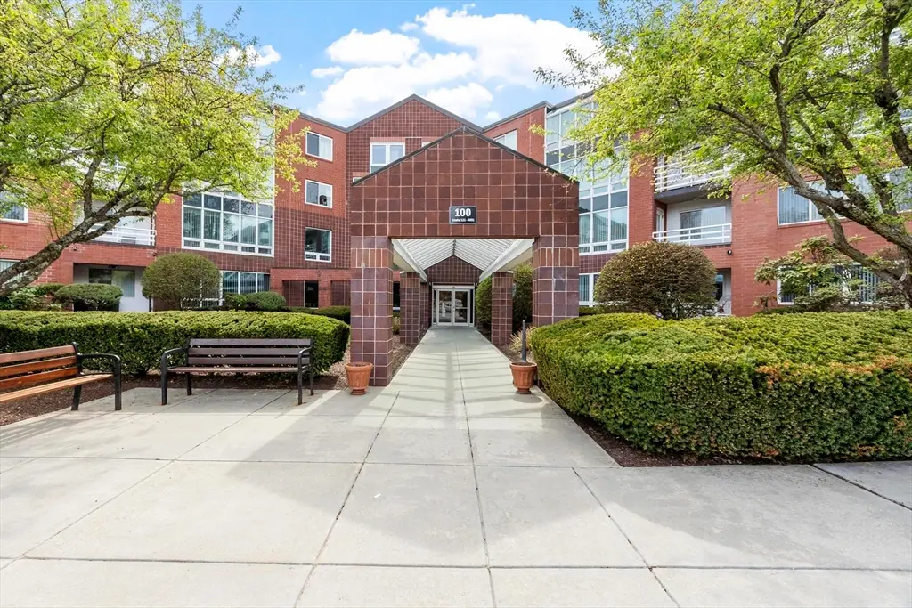 321 Place Ln #321, Woburn, MA 01801 - #1