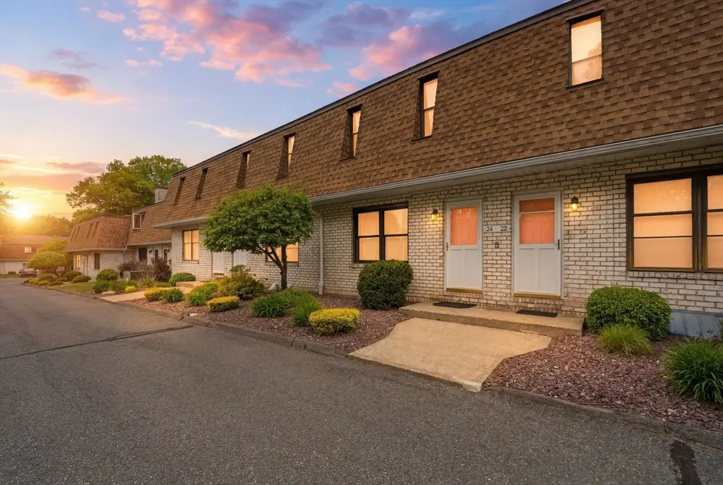 24 Granby Hts #24, Granby, MA 01033 - #1