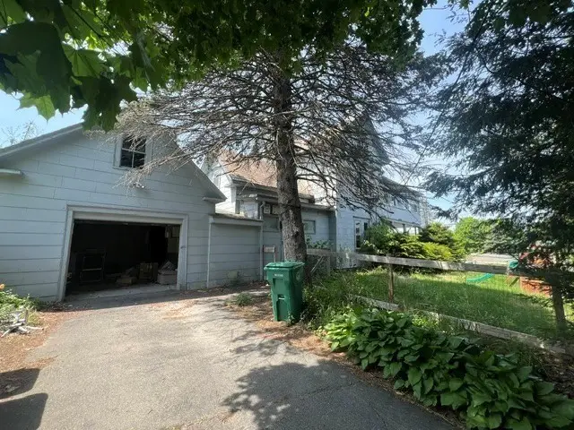267 Oak Hill Rd, Fitchburg, MA 01420 - #2