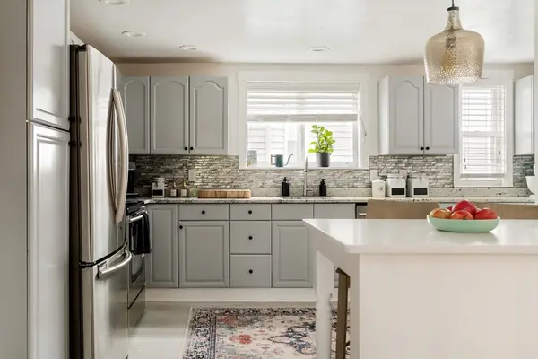 3 Heath St #2, Somerville, MA 02145
