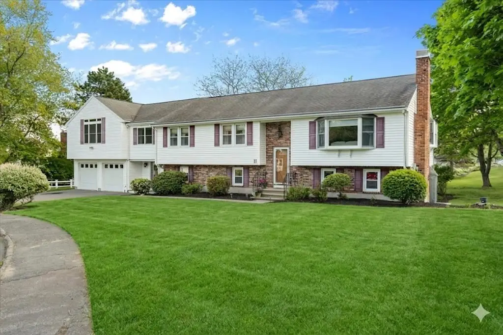 11 Hingston Circle, Braintree, MA 02184 - #1