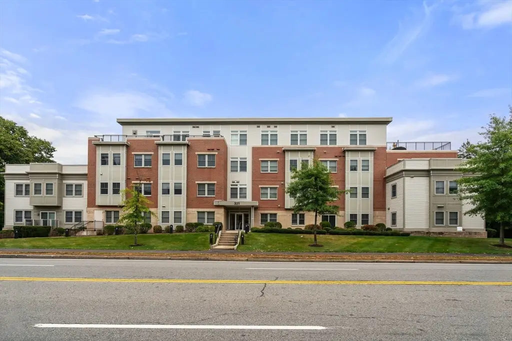 321 Hammond Pond Parkway #201, Chestnut Hill, MA 02467 - #1