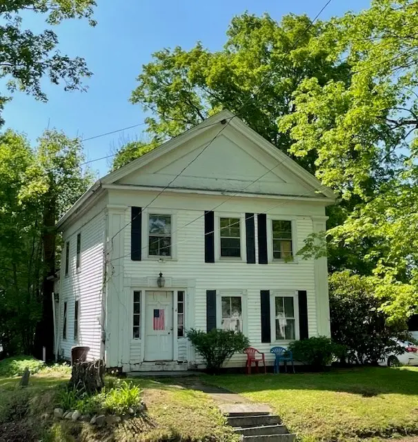 4 Brigham St, Hubbardston, MA 01452 - #2