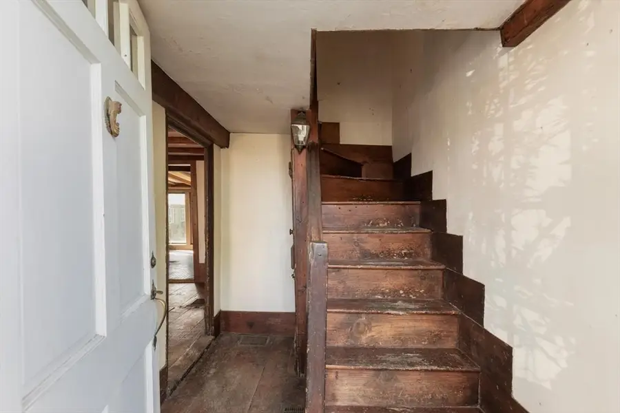 29 & 31 Circle Street, Marblehead, MA 01945 - #3