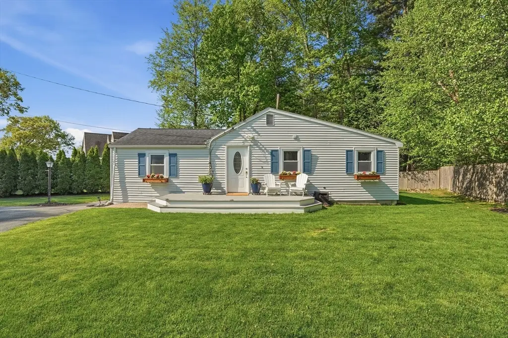 12 Pleasant Cir, Canton, MA 02021 - #1