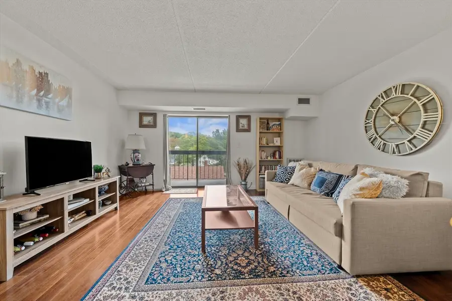 159 Main St #44C, Stoneham, MA 02180 - #3