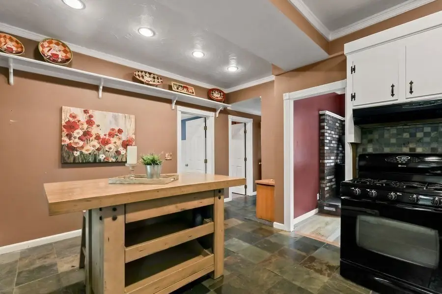 12 Elm St, Foxboro, MA 02035 - #3