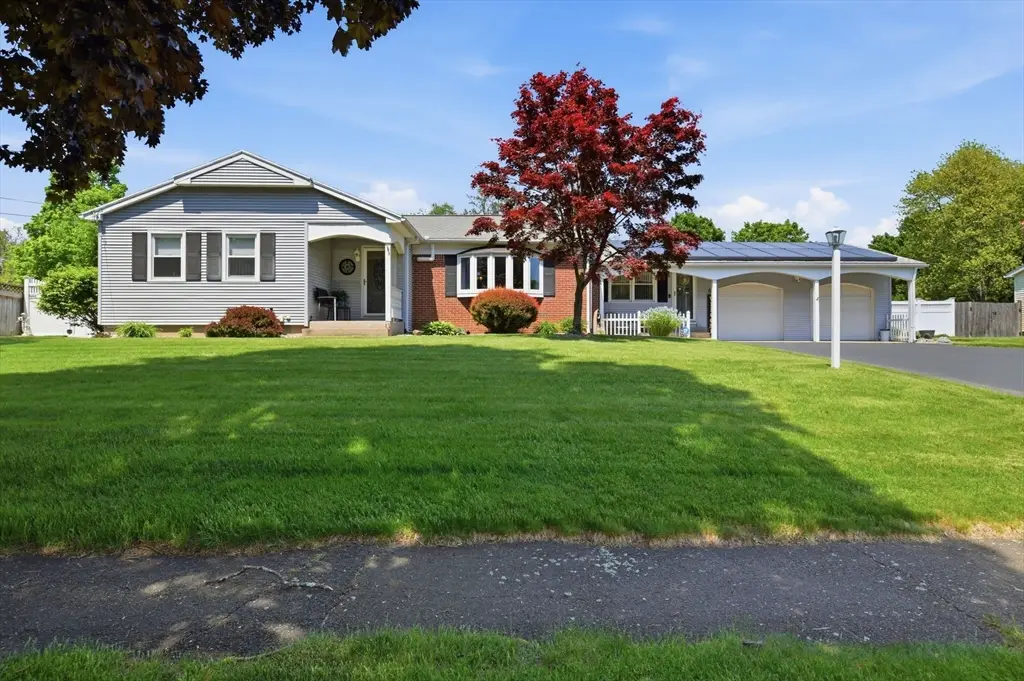 69 Parkview Dr, Agawam, MA 01030 - #1