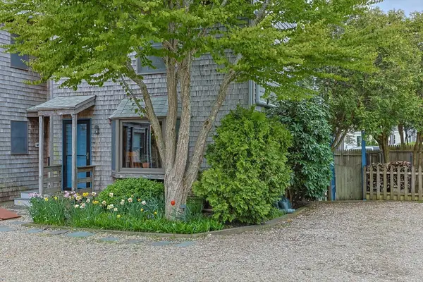5 Seashore Park Dr #6, Provincetown, MA 02657