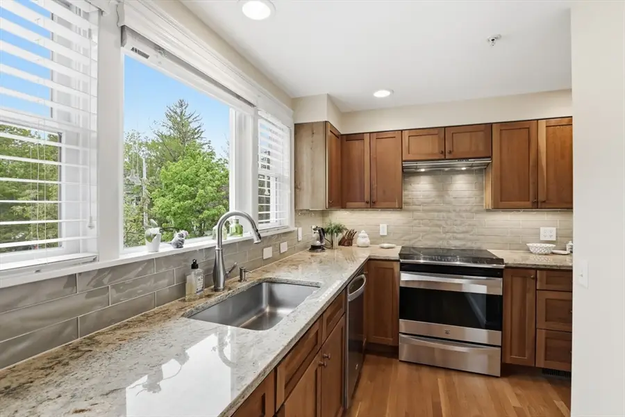 6 Safford St #2, Ipswich, MA 01938 - #2