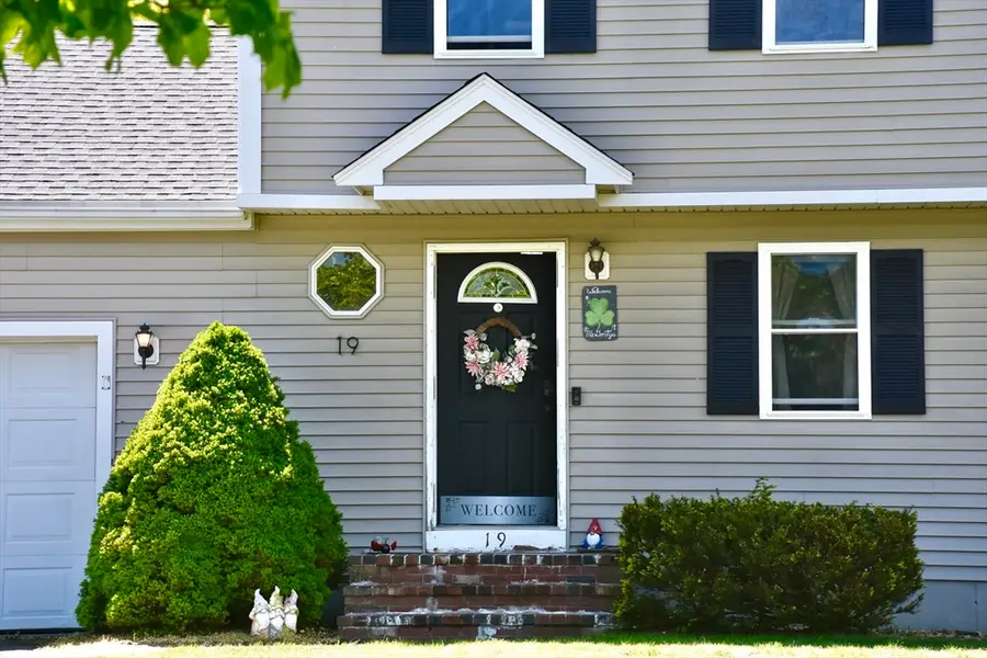19 Marcia Bliss Way, Taunton, MA 02780 - #3