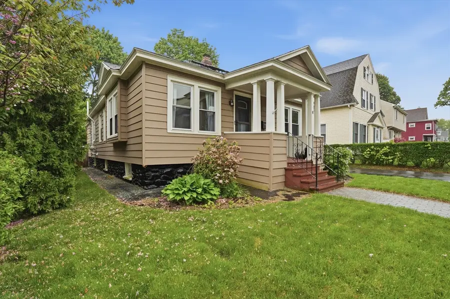 8 Carver Street, Worcester, MA 01604 - #3