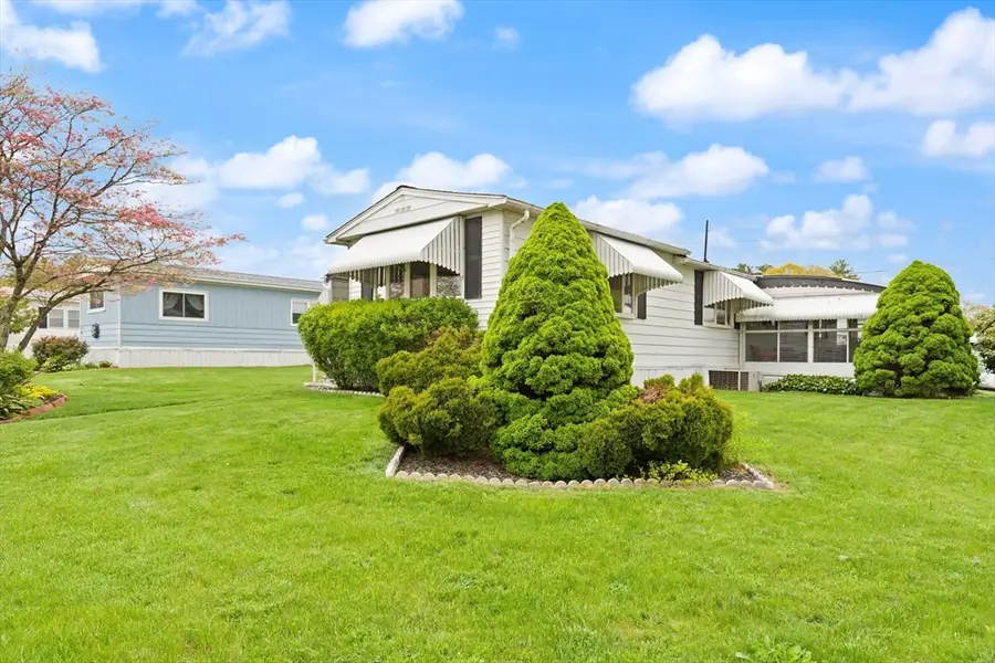 48 Easy Street, Raynham, MA 02767 - #3