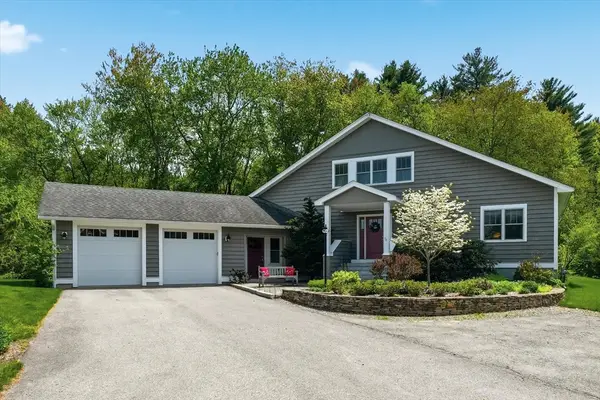 87 Elm St, Newbury, MA 01922