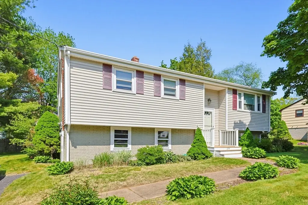 274 Temi Rd, Raynham, MA 02767 - #1